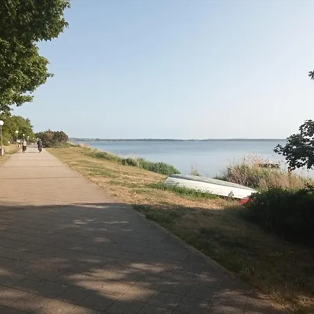 Lägenhet Strandgruen